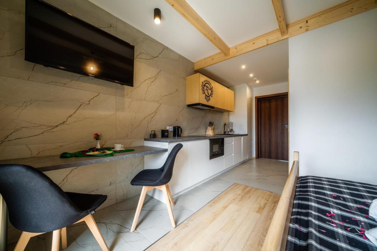 Aparthotel Rabian-Ski Zewnetrzny Basen Oraz Jacuzzi Z Podgrzewana Woda Sala Zabaw I Dmuchaniec Białka Tatrzańska Exterior photo