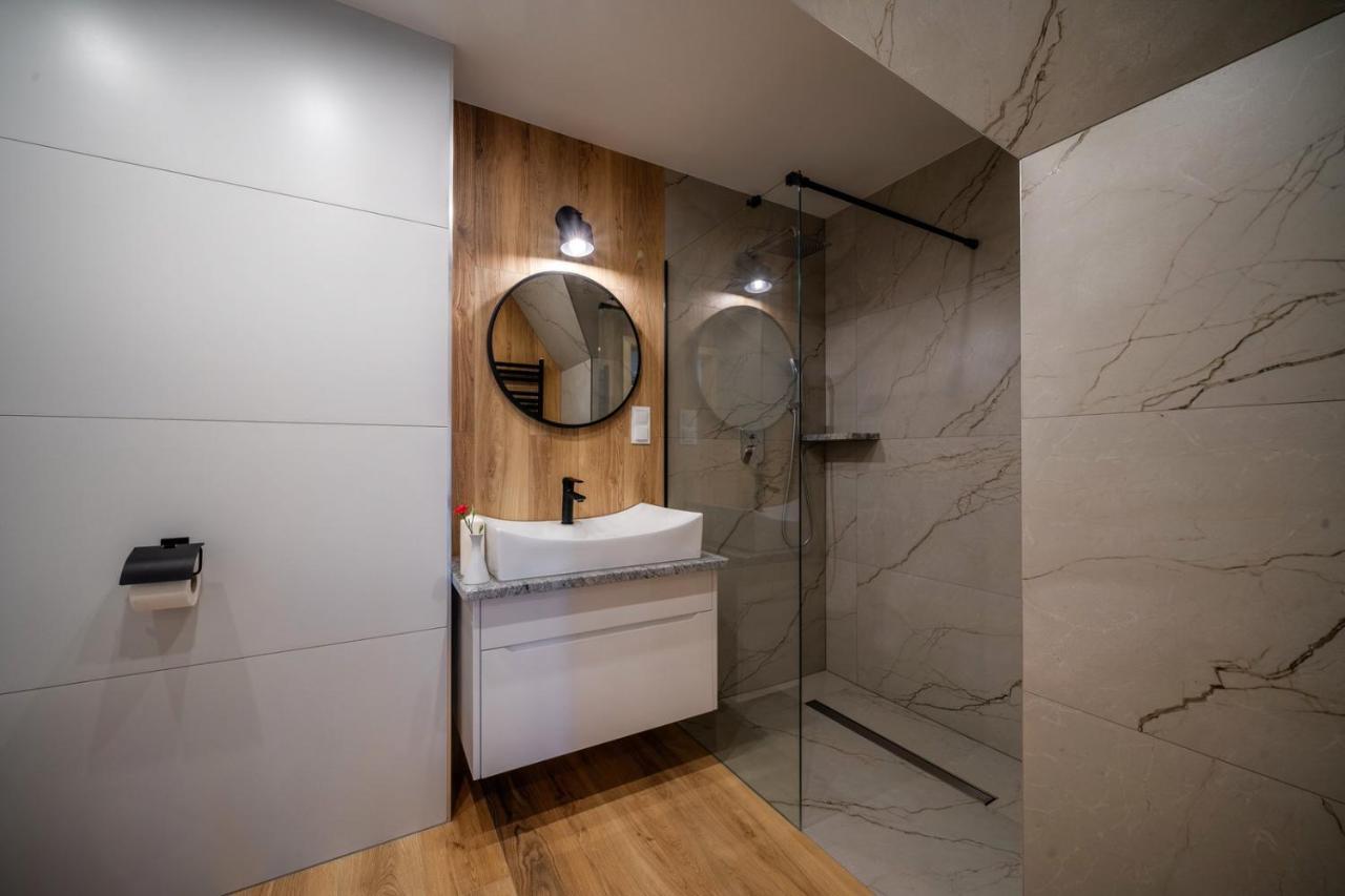 Aparthotel Rabian-Ski Zewnetrzny Basen Oraz Jacuzzi Z Podgrzewana Woda Sala Zabaw I Dmuchaniec Białka Tatrzańska Exterior photo