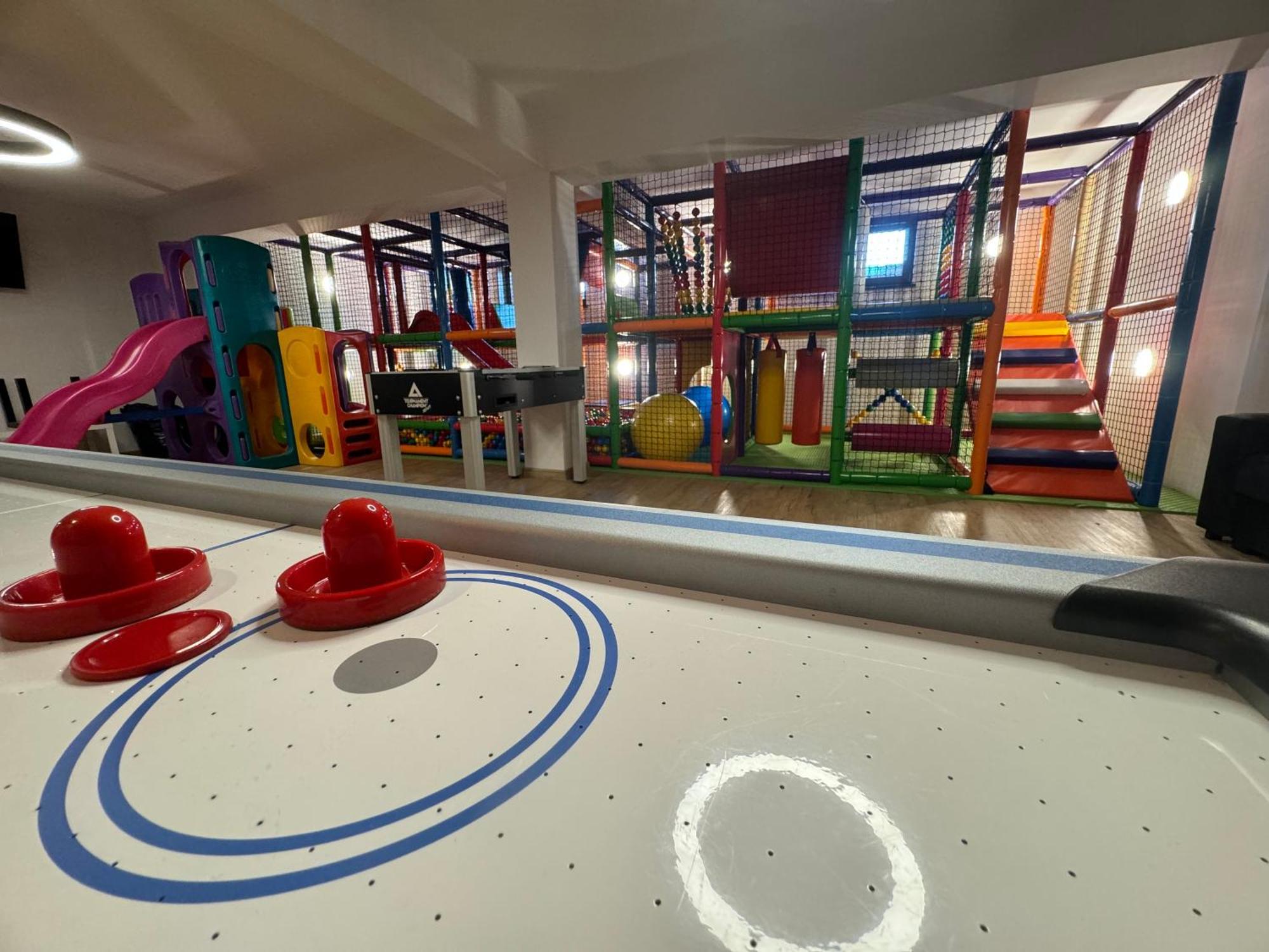 Aparthotel Rabian-Ski Zewnetrzny Basen Oraz Jacuzzi Z Podgrzewana Woda Sala Zabaw I Dmuchaniec Białka Tatrzańska Exterior photo
